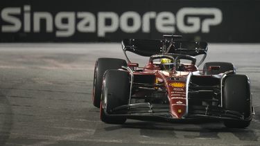 Leclerc gana la pole para el GP de Singapur
