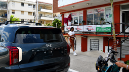 cuba da un giro historico: autoriza farmacias privadas por primera vez en decadas