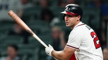 Morton y Olson guían a Bravos a otro triunfo sobre Mets