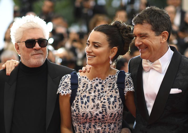 ESP-CIN_CANNES-ALMODOVAR-0.jpg