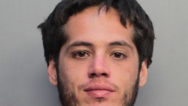 detienen un joven en miami por alentar ataque terrorista contra una mezquita