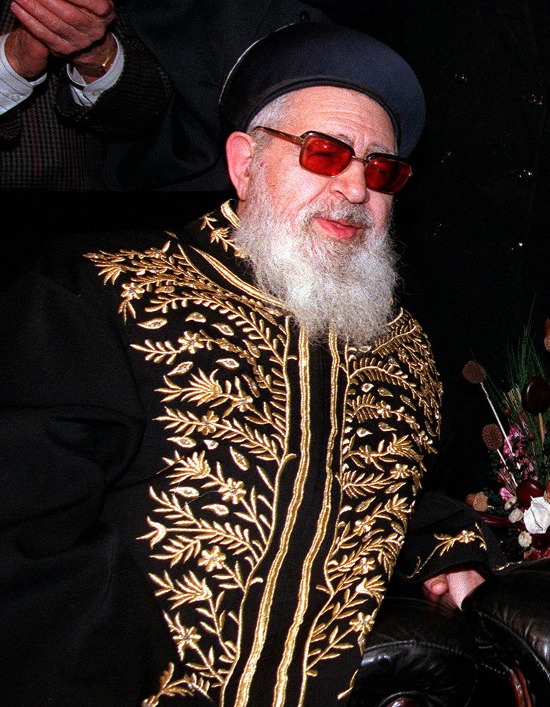 Foto del 20 de abril de 1997 del l&iacute;der espiritual del Partido Shas, el rabino Ovadia Yosef, en Jerusal&eacute;n. Erudito religioso y l&iacute;der espiritual de la comunidad sefard&iacute; en Israel fallecido a los 93 a&ntilde;os, anunci&oacute; el