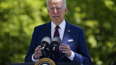 biden eleva el salario minimo de contratistas del gobierno
