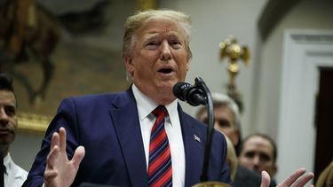 Trump: La difusa línea entre acto oficial y acto de campaña