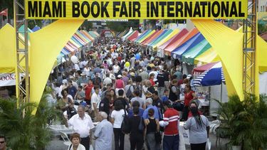 americateve | La Feria Internacional del Libro en Miami celebra su 30mo. aniversario.