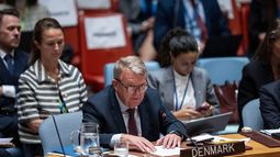 ARCHIVO - El ministro danés de Exteriores, Lars Loekke Rasmussen, habla durante una reunión en el Consejo de Seguridad de Naciones Unidas, en la sede de la ONU, el martes 23 de septiembre de 2025. (AP Foto/Yuki Iwamura, Archivo)