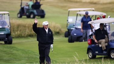 Trump, gran tramposo al golf, según un libro