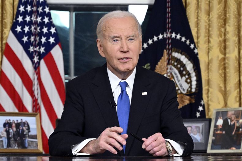 El presidente Joe Biden pronuncia su discurso de despedida desde la Oficina Oval de la Casa Blanca, el miércoles 15 de enero de 2025, en Washington. (Mandel Ngan/Pool vía AP)