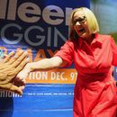 La alcaldesa electa de Miami, la demócrata Eileen Higgins, celebra después de ganar los comicios, el martes 9 de diciembre de 2025, en Miami. (AP Foto/Lynne Sladky) La alcaldesa electa de Miami, la demócrata Eileen Higgins, celebra después de ganar los comicios, el martes 9 de diciembre de 2025, en Miami. (AP Foto/Lynne Sladky)