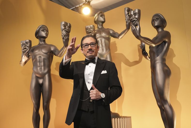 Hiroyuki Sanada llega a la 31ª edición anual de los Premios SAG el domingo 23 de febrero de 2025 en el Shrine Auditorium de Los Ángeles. (Foto AP/Chris Pizzello)