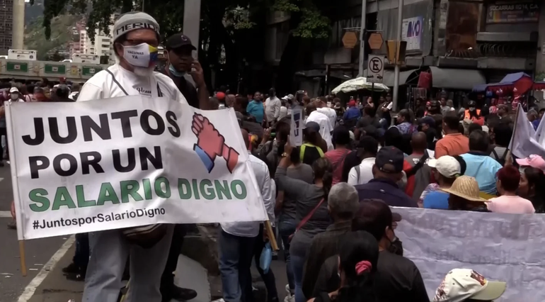 Los docentes venezolanos volvieron a protestar en las calles por mayores salarios