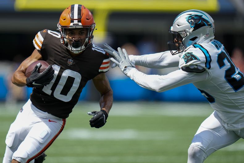 DEP-NFL BROWNS-PANTHERS