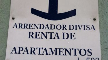 regimen estrecha control sobre turistas extranjeros