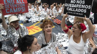 EEUU: Detienen a 575 en protesta contra política migratoria
