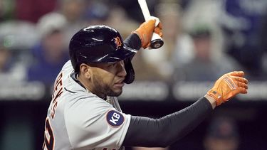Reyes y Meadows remolcan en la 7ma; Tigres vencen a Reales