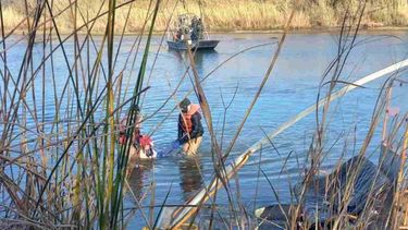 nina venezolana se ahogo mientras cruzaba junto a su madre un rio para ir  eeuu