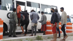 minrex dice que atendio a familiares de cubanos desaparecidos en alta mar, que protestaron frente a la embajada de bahamas 