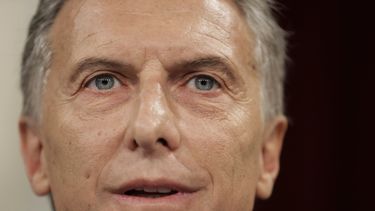 se dispara el dolar en argentina: ¿por que los anuncios y medidas de macri no estan dando resultados?