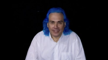 Goyo Reyna se convierte en el primer cantante flamenco con el cabello azul