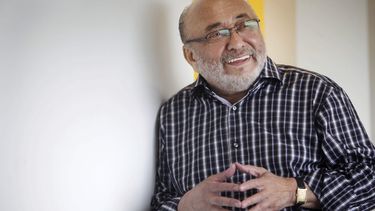 ARCHIVO - El pianista Eddie Palmieri posa para un retrato el 15 de agosto de 2011, en Nueva York. (AP Foto/Seth Wenig, archivo)