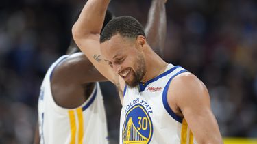 Curry, Poole y Thompson lideran a Warriors frente a Nuggets