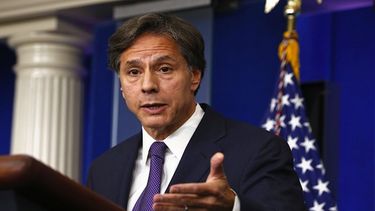 americateve | El asesor de seguridad de la Casa Blanca, Tony Blinken, aseguró que el presidente no usará su autoridad ejecutiva para suavizar el embargo, a menos que se vean pasos democráticos.