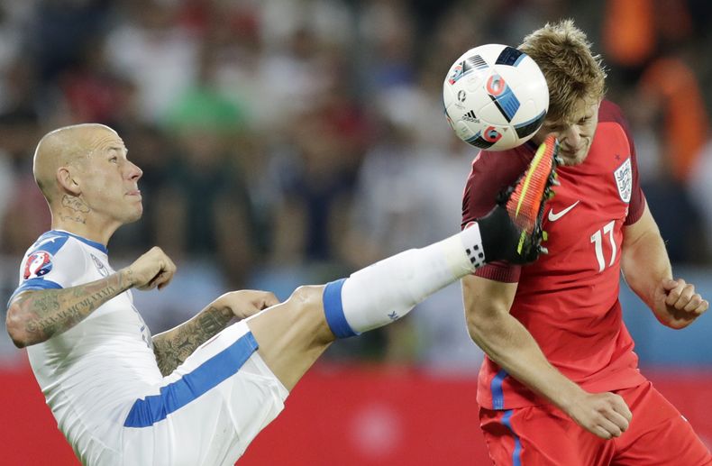 DEP-FUT_EURO_ESLOVAQUIA-INGLATERRA-0.jpg