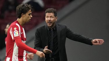 Atlético encabeza lista de desafiantes del Madrid y el Barça