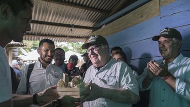 El hijo de Buffett ayuda a Colombia a romper con la coca