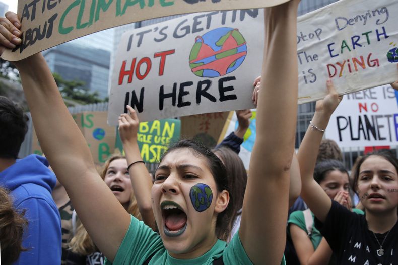EUR-GEN_ESTUDIANTES-PROTESTAS_CLIMATICAS-0.jpg