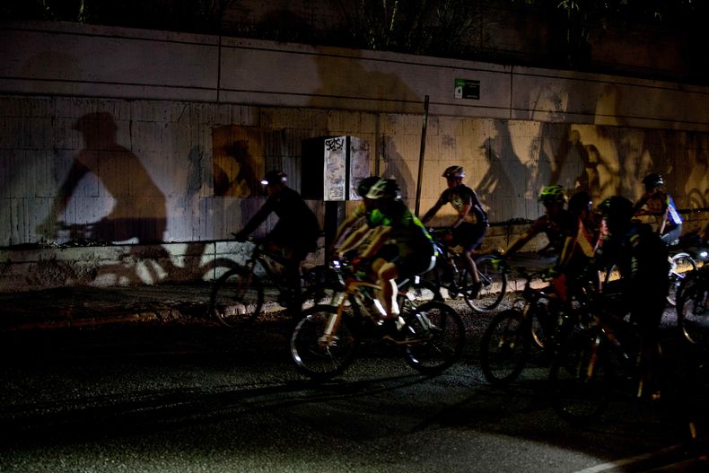 REP-GEN_VENEZUELA-AVENTUREROS_DE_LA_NOCHE-4.jpg