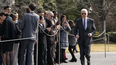 Biden y su gabinete inician gira para impulsar su agenda