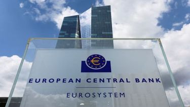 el banco europeo eleva la tasa de interes a un nivel historico golpeado por la alta inflacion