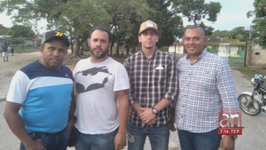 luego de 24 horas, el regimen de nicolas maduro libero a los periodistas venezolanos luis gonzalo perez y rafael hernandez y a los dos activistas de derechos humanos juan carlos salazar y diogenes tirado, de la organizacion fundaredes.