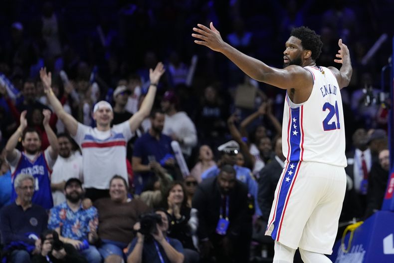 DEP-BAS HAWKS-76ERS
