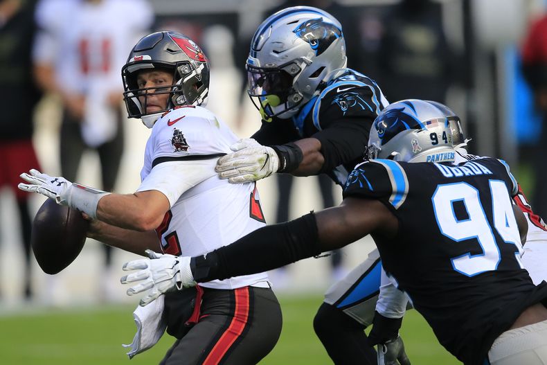 DEP-NFL_BUCCANEERS-PANTHERS-0.jpg
