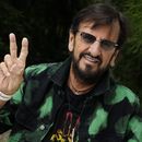 Ringo Starr posa para un retrato el 5 de septiembre de 2023, en el Hotel Sunset Marquis en West Hollywood, California, para promover su EP Rewind Forward que será lanzado el 13 de octubre. (Foto AP/Chris Pizzello)