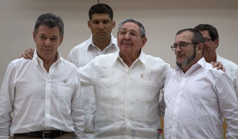 farc santos en cuba.jpg