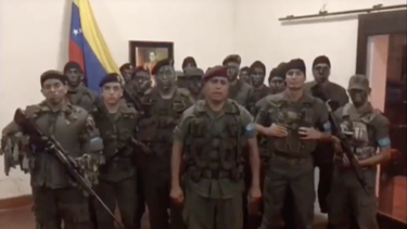 un capitan del ejercito venezolano se declaro en rebeldia contra la tirania asesina de nicolas maduro