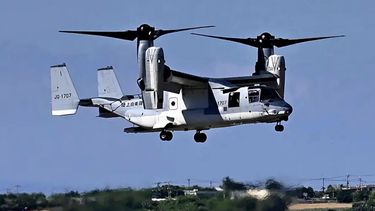 avion militar estadounidense se estrella frente a japon