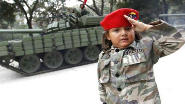 americateve | Hecho en Cuba, Hecho en Venezuela. ¡ESCALOFRIANTE! Así adoctrinan a niños en escuelas de Venezuela.