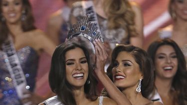 paulina vega: no tiene sentido que trump me llame hipocrita