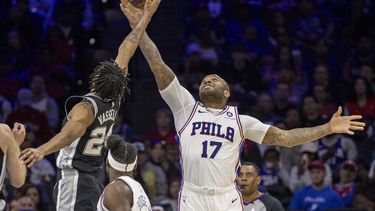 NBA penaliza quitándole selecciones de Draft a los 76ers