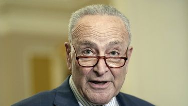 El líder de la mayoría demócrata en el Senado, Chuck Schumer, en el Capitolio en Washington el 1 de mayo del 2024. (Foto AP/Mariam Zuhaib)