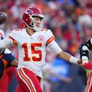 Chiefs se sostienen para vencer 34-28 a los Broncos