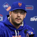 ARCHIV0 - Foto del 6 de octubre del 2015, el lanzador Matt Harvey de los Mets de Nueva York en conferencia de prensa. El viernes 5 d mayo del 2023, Harvey anuncia su retiro. (AP Foto/Kathy Kmonicek, Archivo)
