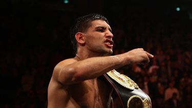 Excampeón Amir Khan anuncia su retiro del boxeo