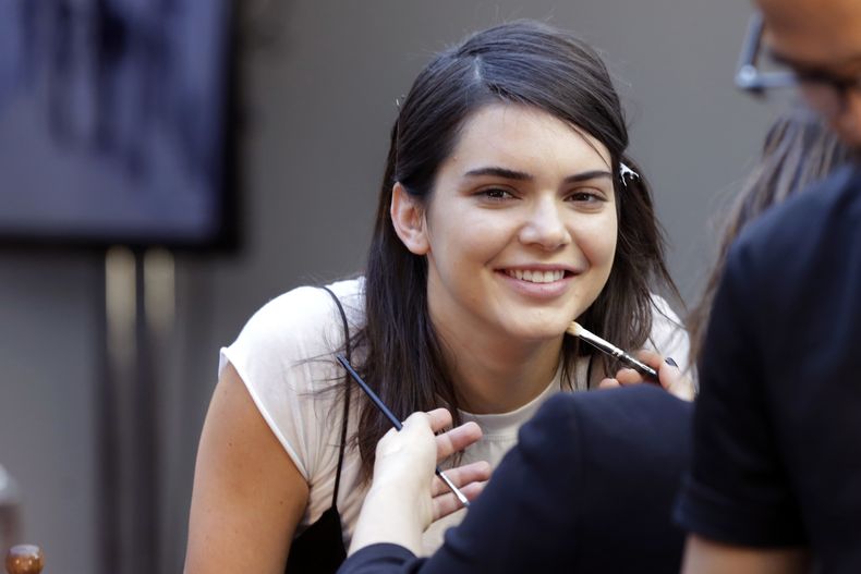 ESP-GEN_PEPSI-KENDALL_JENNER-0.jpg