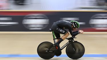 Italiano Ganna rompe el récord de la hora en ciclismo