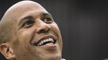 Senador demócrata Cory Booker anuncia candidatura para 2020